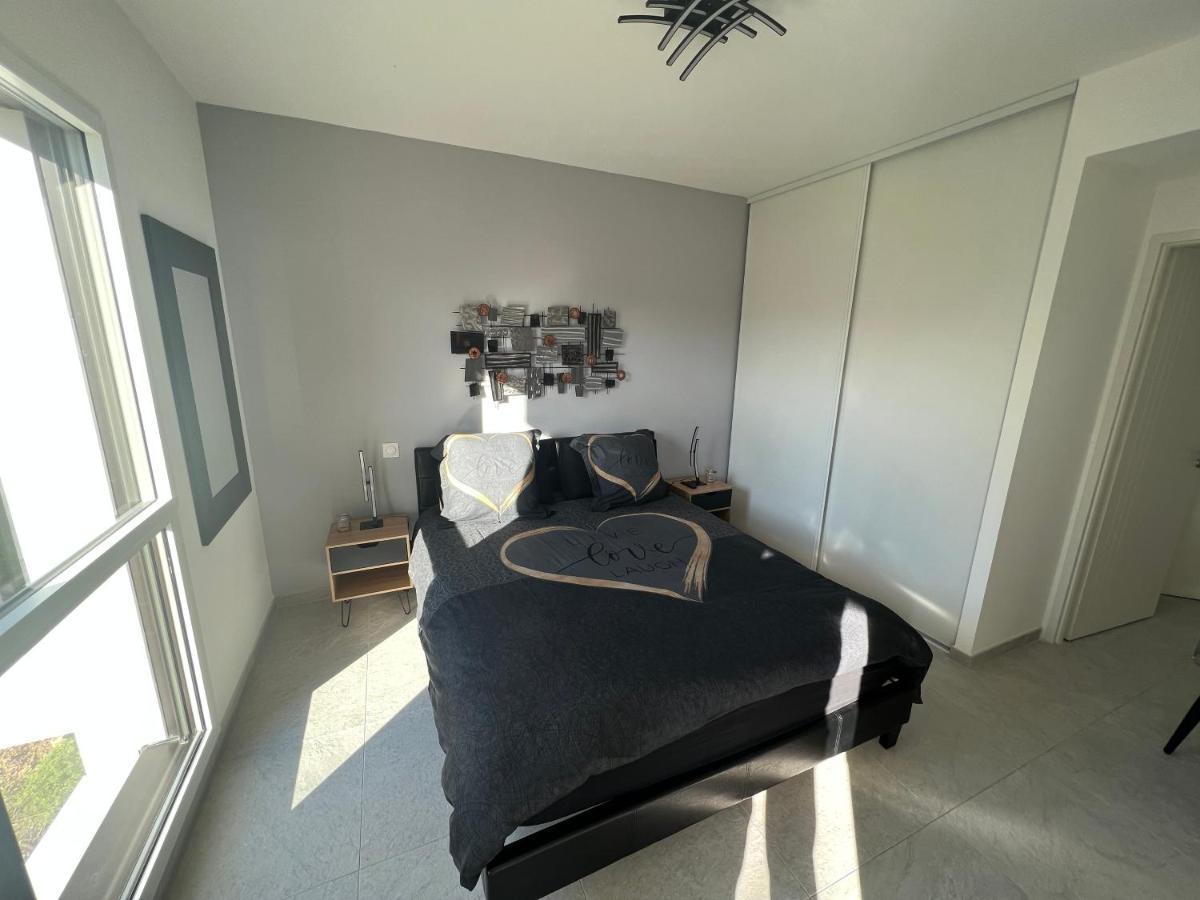 Superbe Appartement Neuf Aucalme Saint-Mandrier-sur-Mer Exterior foto